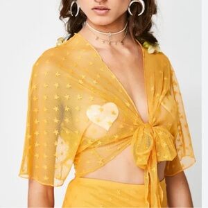 Wild Honey Yellow Star Mesh Tie Front Crop Top Size Medium Sheer Bolero